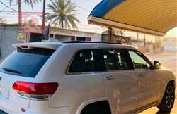 جیپ گراند شیرۆکی